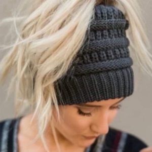 🌵Charcoal Gray Messy Bun Pony Beanie
